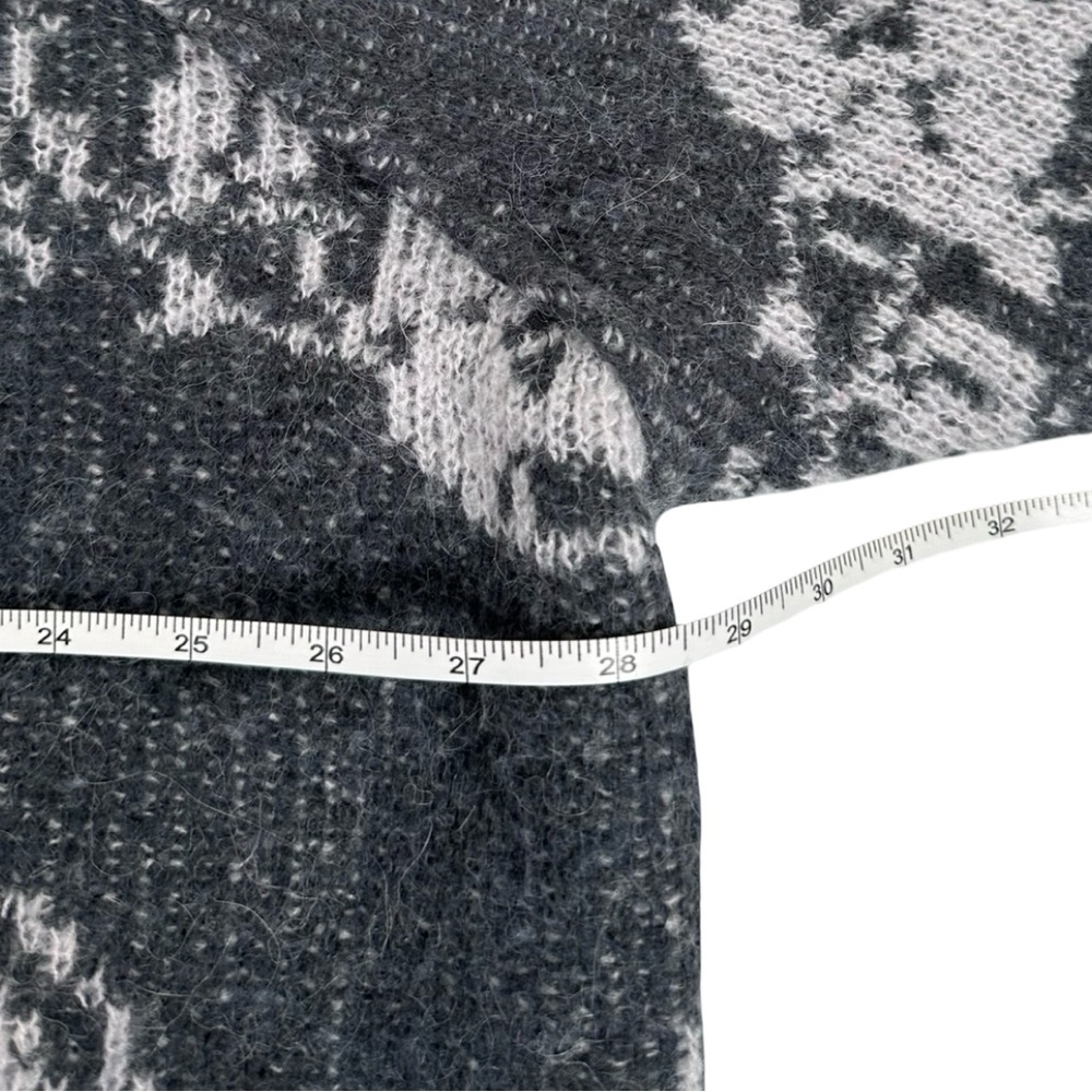 Free People Purple Rain Gray Floral Knit Wool Blend Cropped Sweater Size Medium - Picture 6 of 7